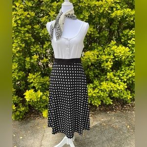 🥳 5/$12. Polkadot Skirt